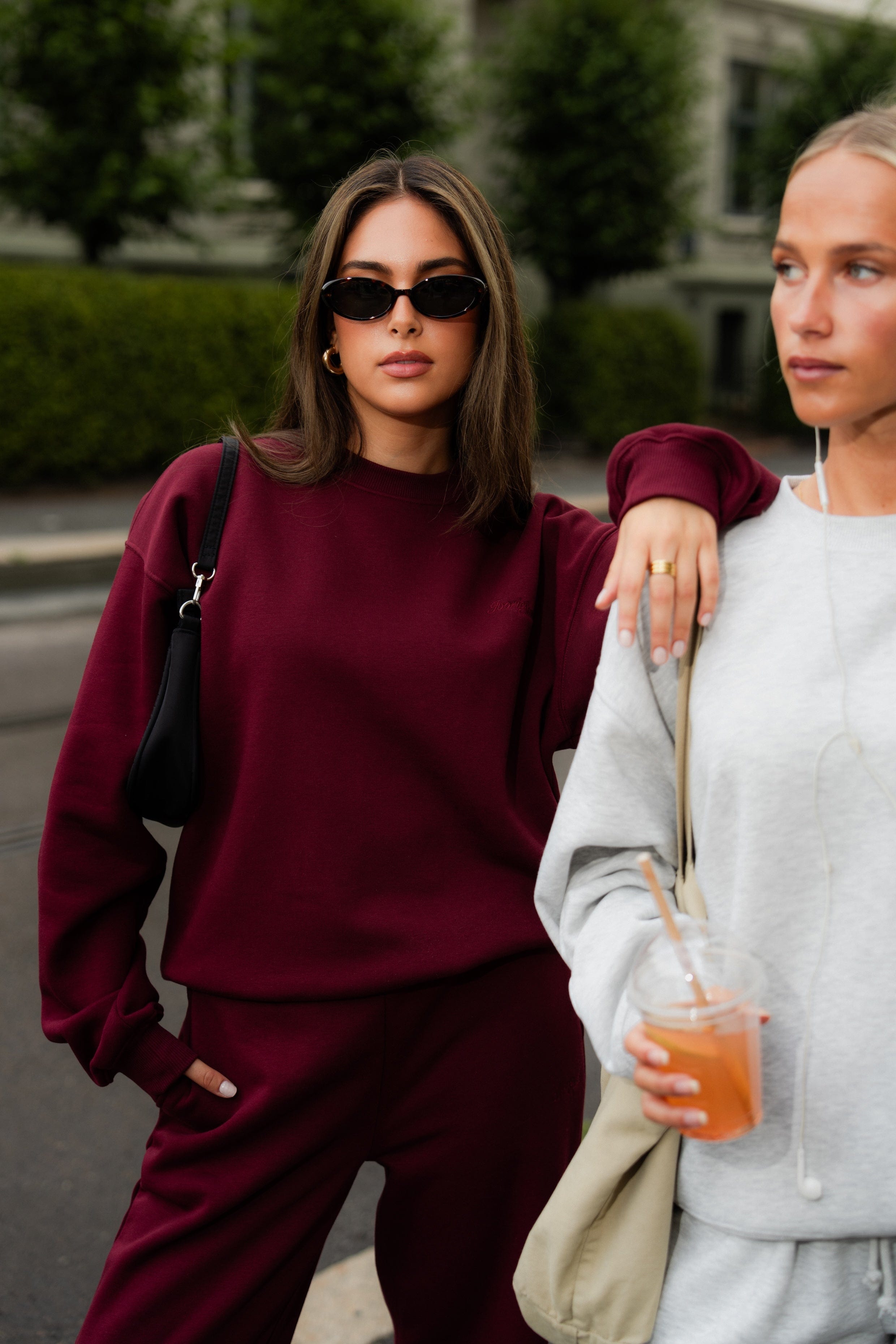 Ivorie Studio Bukse Studio Essential Wide Leg Sweatpant - Burgundy