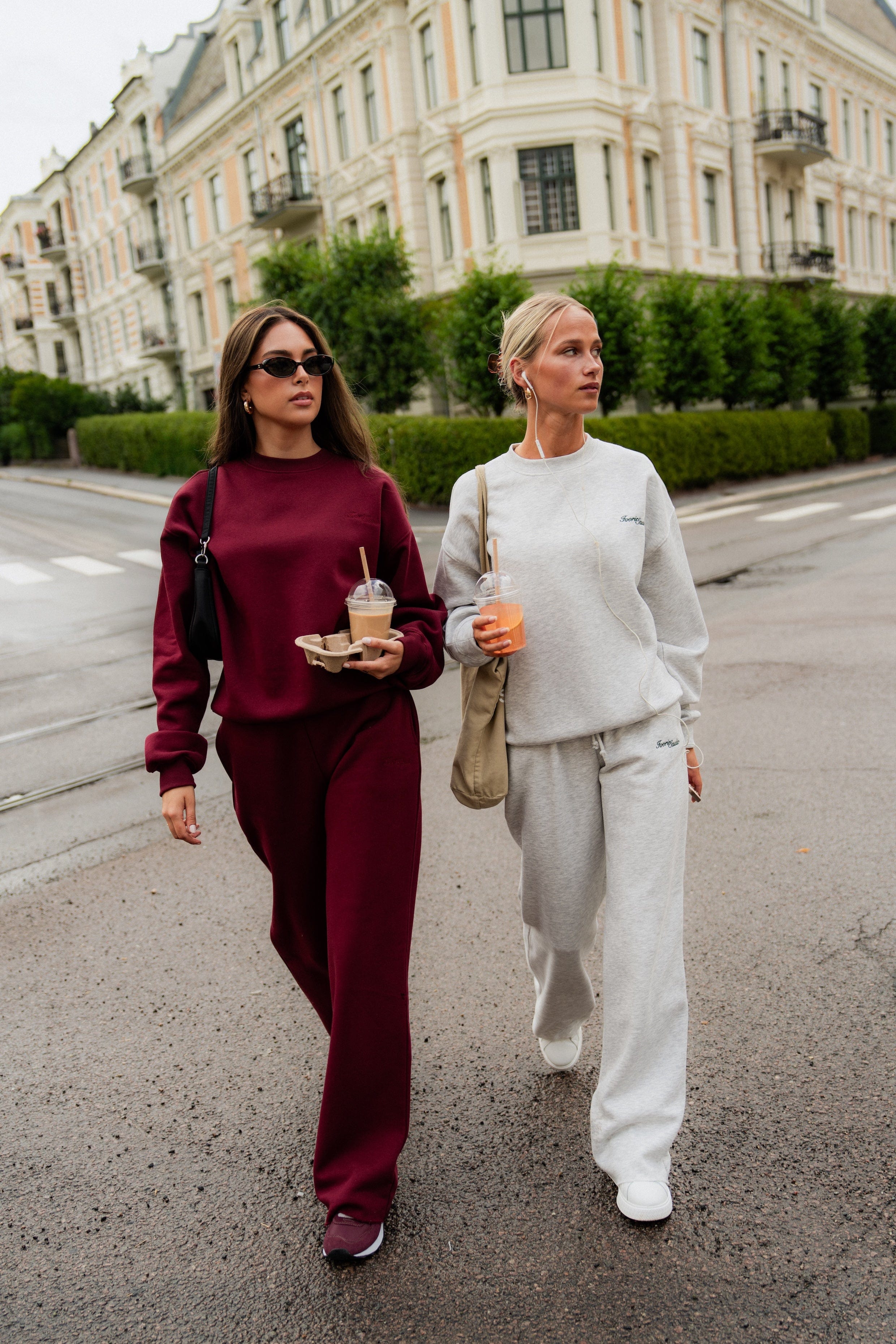 Ivorie Studio Bukse Studio Essential Wide Leg Sweatpant - Burgundy