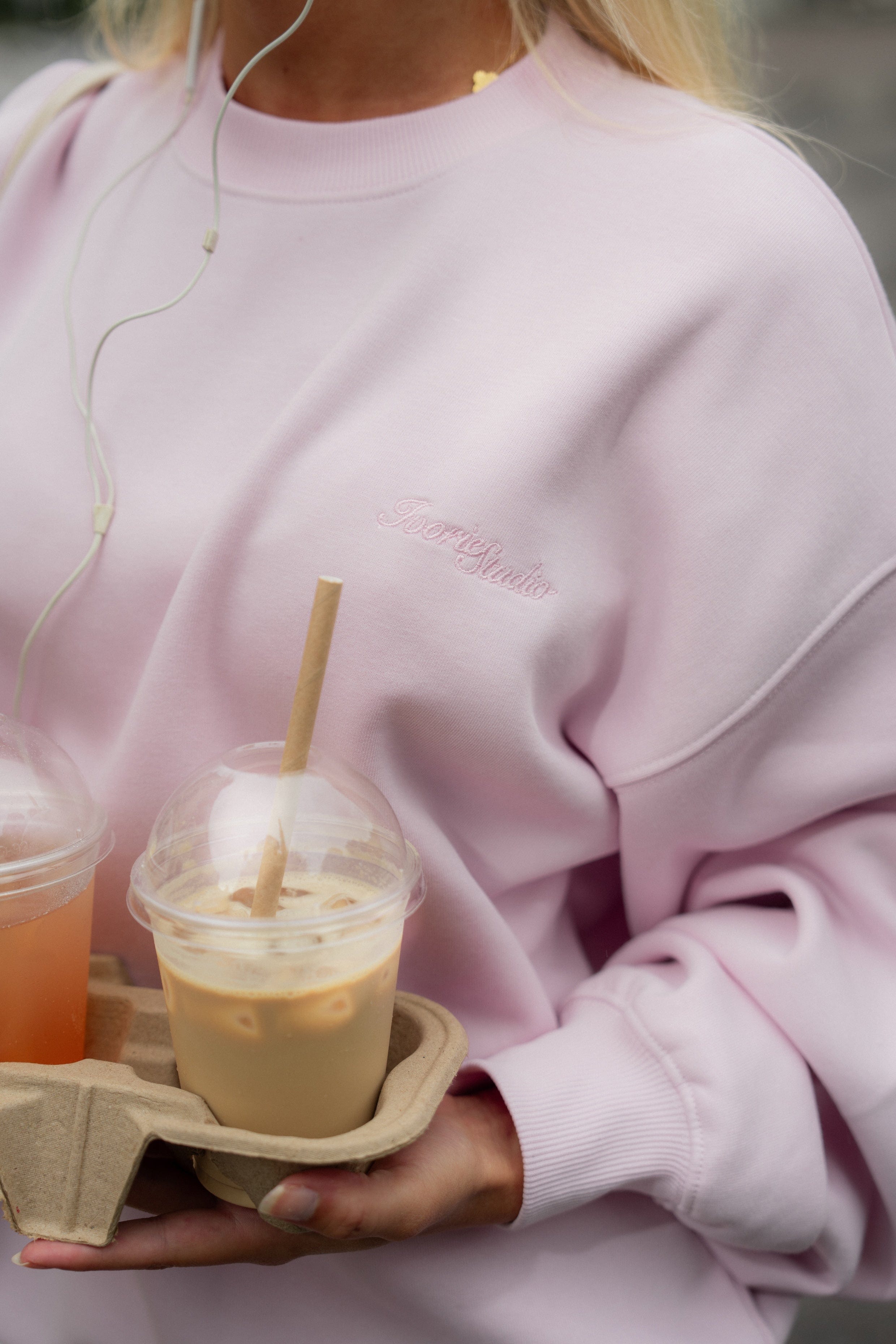 Ivorie Studio Sweater Studio Essentials Crewneck - Baby pink