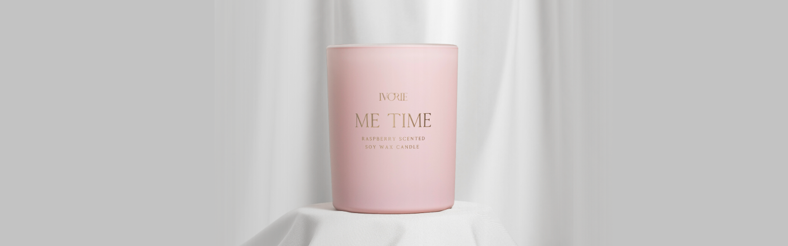 Ivorie Me Time Raspberry Scented Soy Wax Candle