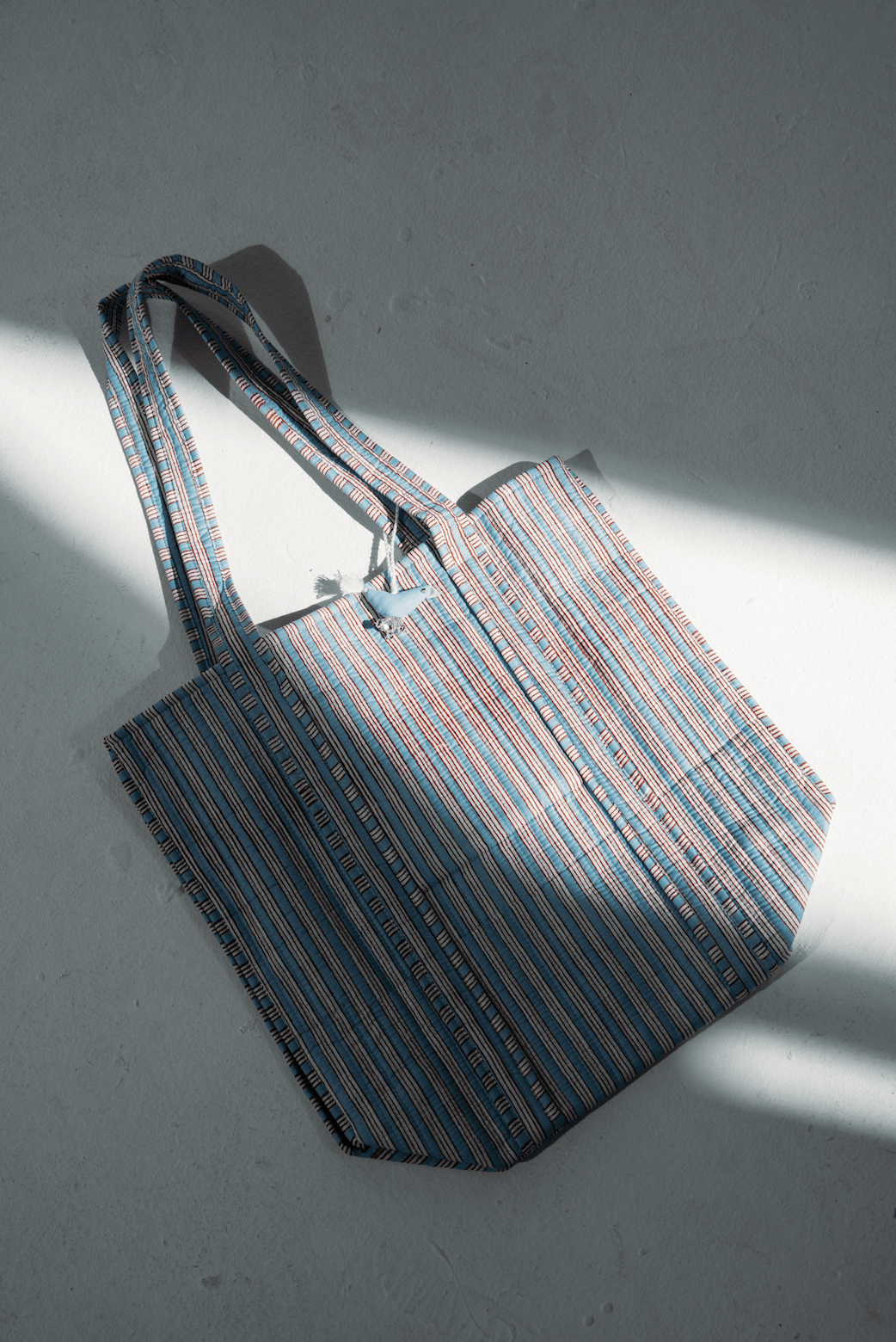 Ivorie Studio Accessories Beach Bag - Blue and White Stripe