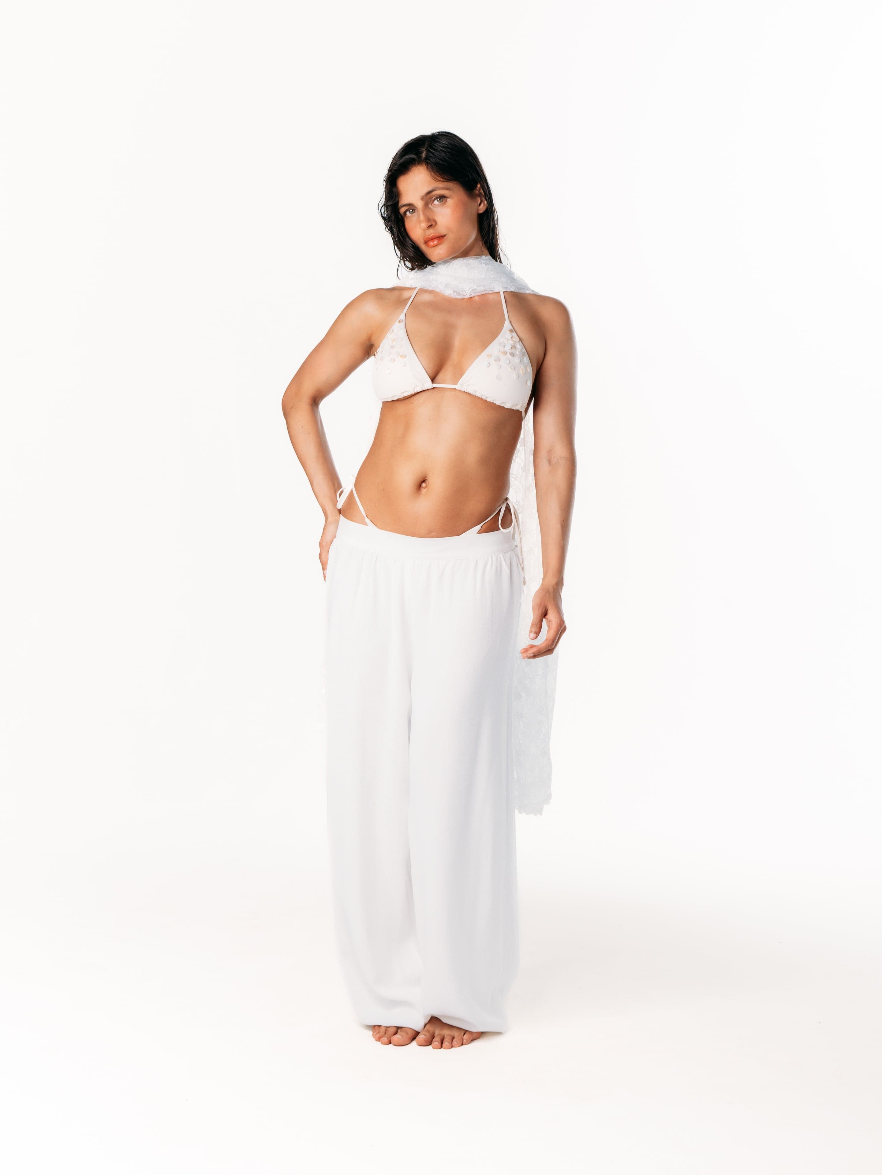 Ivorie Studio Accessories Onesize The Halo Scarf - White