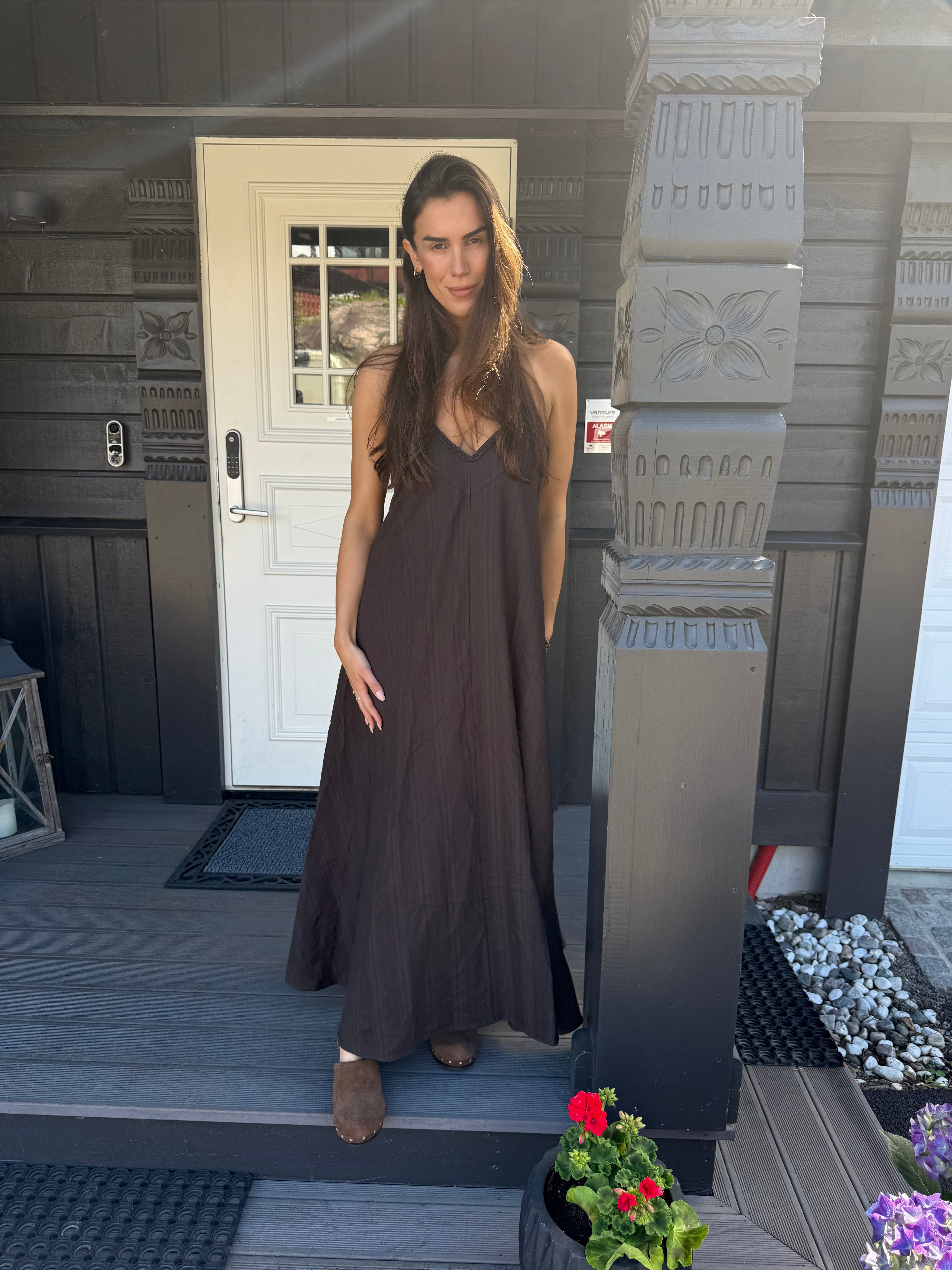 Ivorie Studio Dress Azura Maxi dress - Espresso Brown
