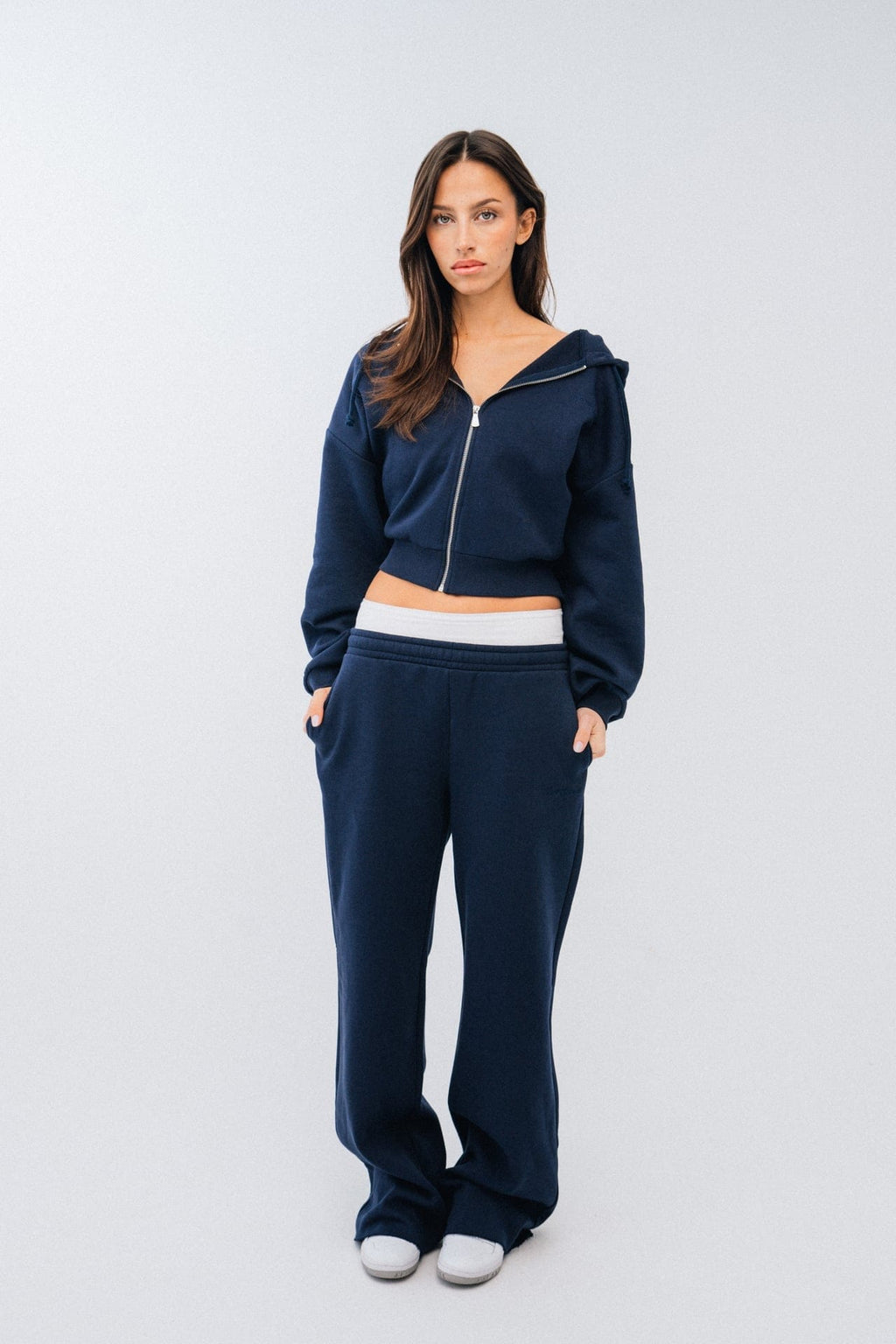 Ivorie Studio Genser Studio Essential Zip Hoodie - Navy