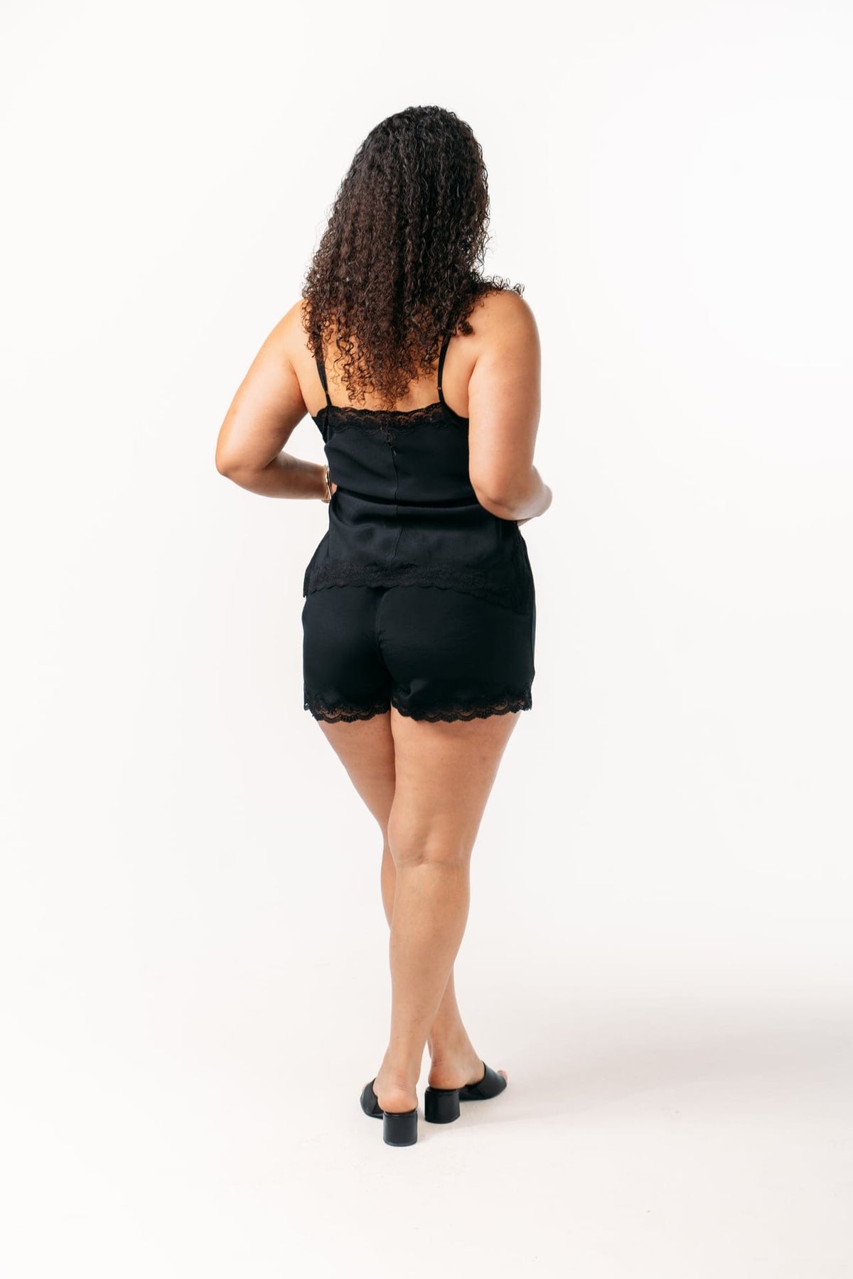 Ivorie Studio Shorts Bellini Lace Shorts - Black