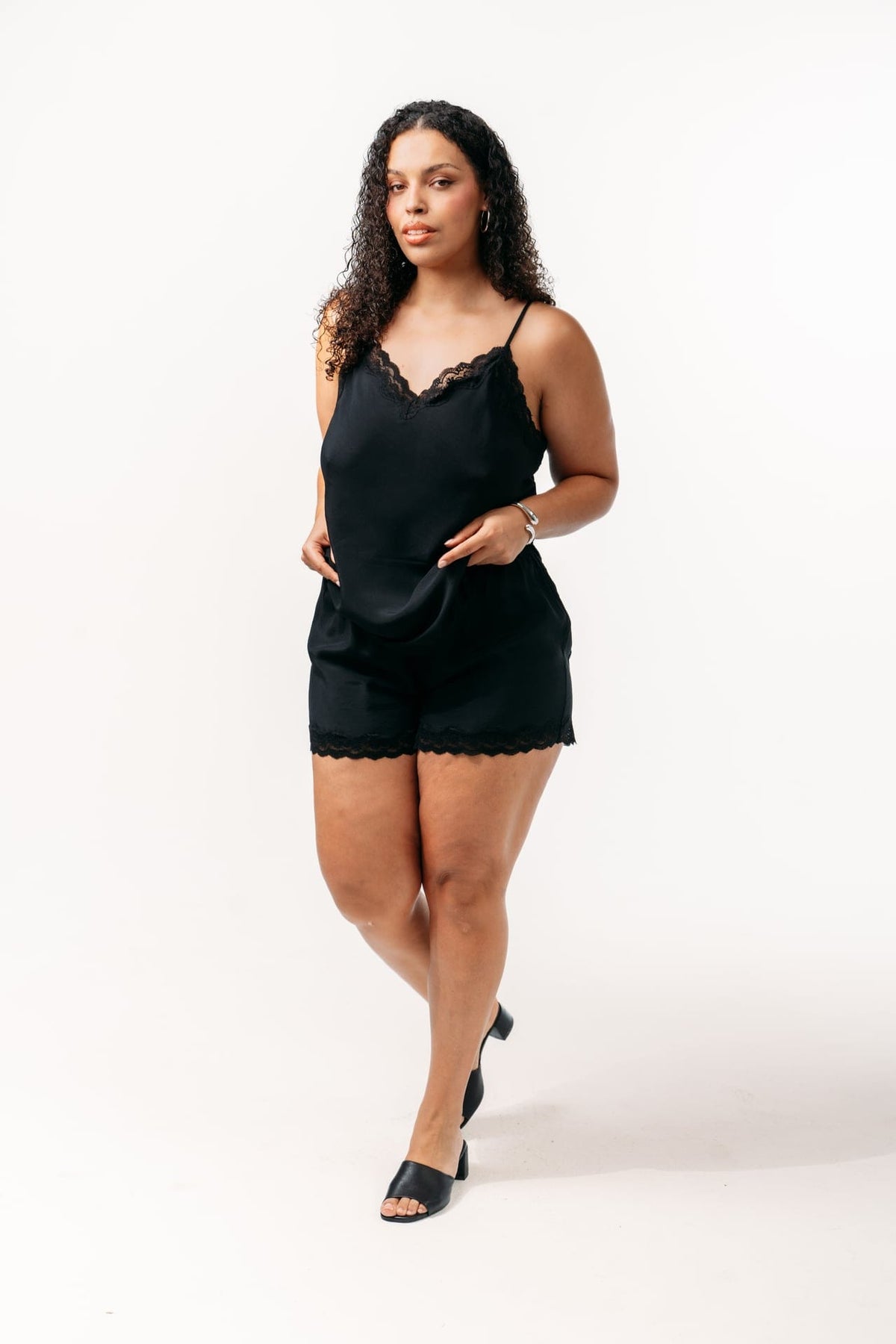 Ivorie Studio Shorts Bellini Lace Shorts - Black