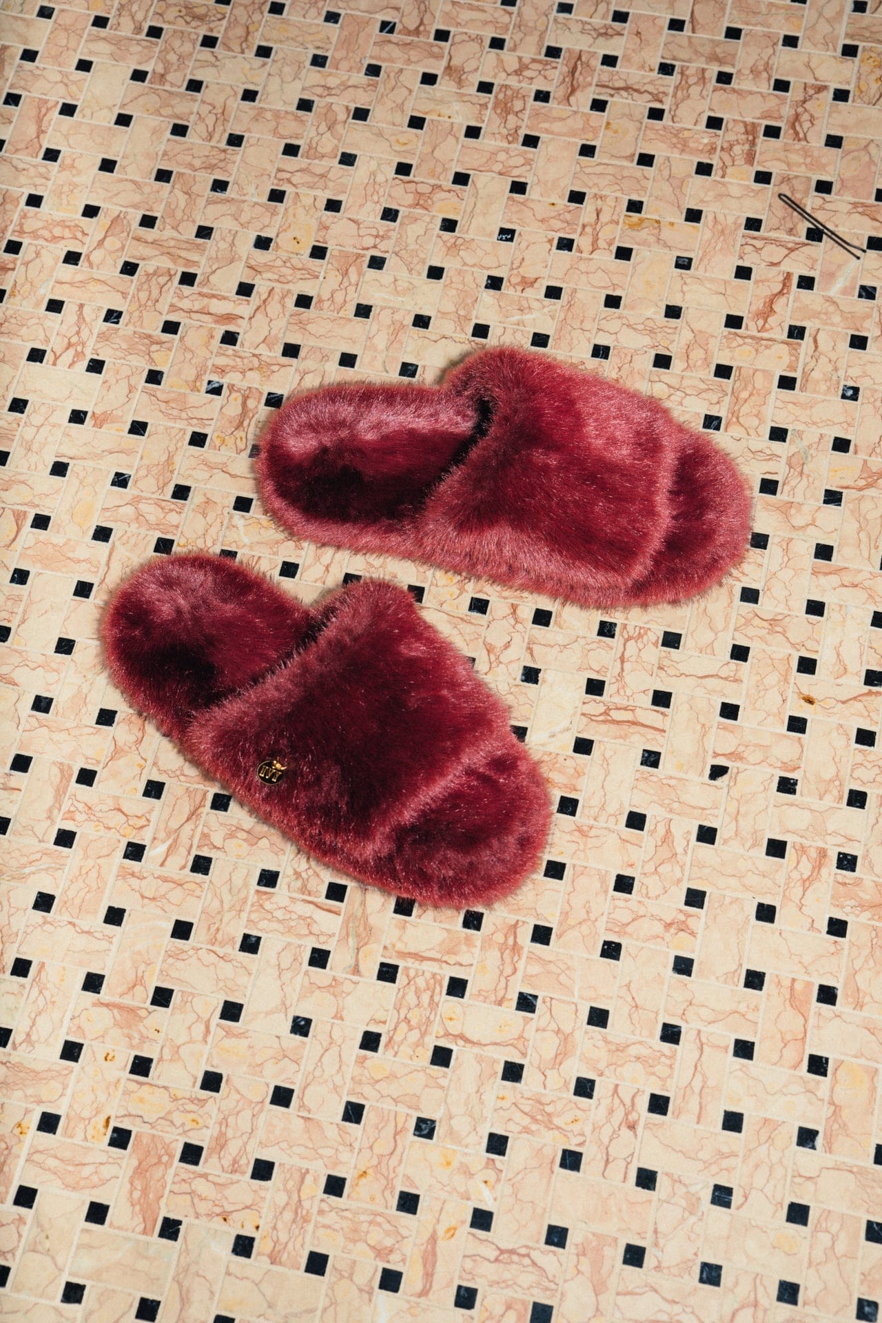IVY HOME Slippers Cloud Slippers - Aubergine
